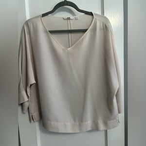 Uniqlo top